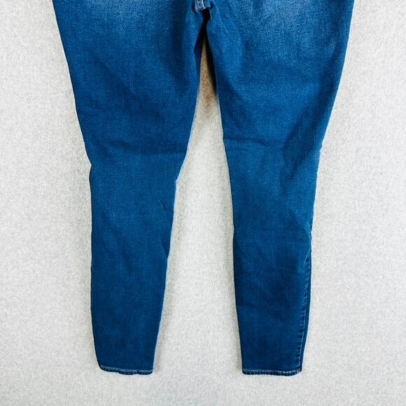 Old Navy Womans Sz 14 Rockstar Super Skinny Stretch Jeans Blue Denim Pull On - Picture 6 of 8
